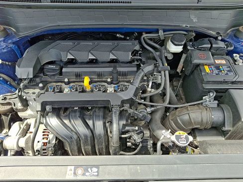 Certified 2023 Hyundai Venue Limited FWD image 28