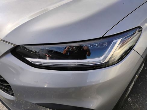 Used 2024 Honda HR-V LX image 9