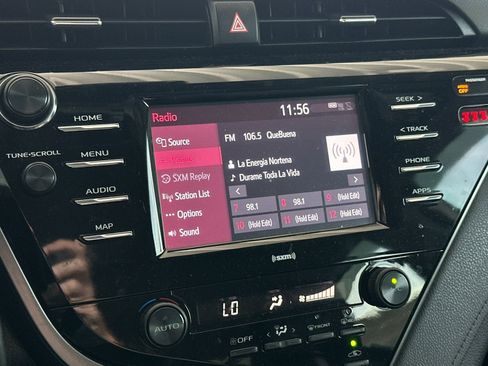 Used 2020 Toyota Camry SE image 14