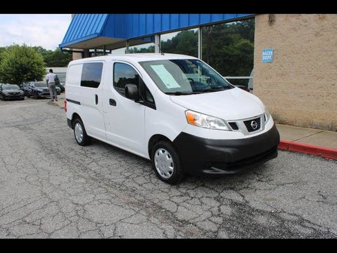 Used 2019 Nissan NV200 S FWD image 1