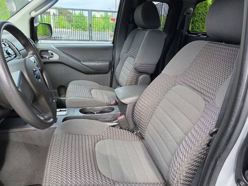 Used 2008 Nissan Frontier SE w/ SE Value Truck Pkg AWD/4WD image 10