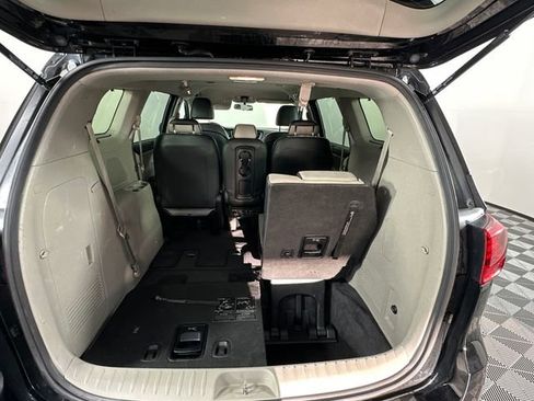 Used 2019 Kia Sedona EX image 8