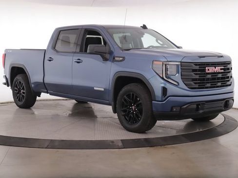 Used 2026 GMC Sierra 1500 Elevation AWD/4WD image 2