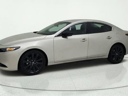 Used 2024 MAZDA MAZDA3 s FWD image 2