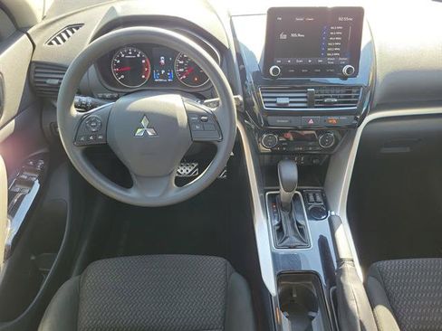Used 2022 Mitsubishi Eclipse Cross LE image 31