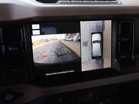 Used 2023 Ford Bronco Wildtrak AWD/4WD image 18