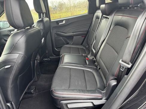 Used 2025 Ford Escape ST-Line image 19