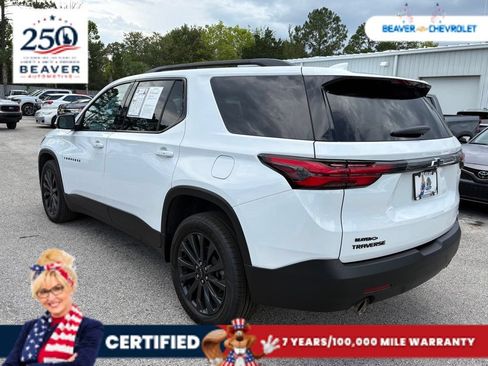 Used 2023 Chevrolet Traverse RS FWD image 5