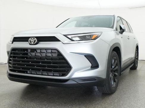 New 2026 Toyota Grand Highlander FWD image 7