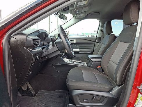 Used 2024 Ford Explorer XLT w/ Class IV Trailer Tow Package AWD/4WD image 17