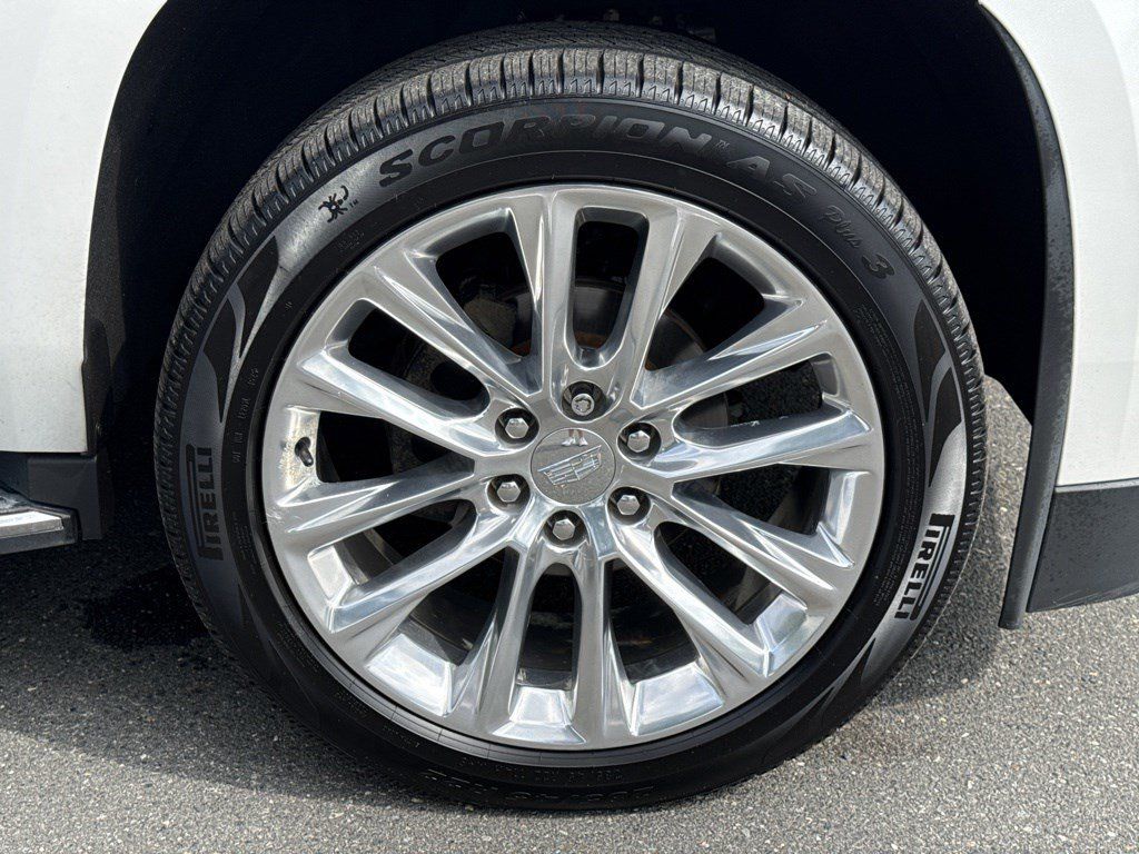 Used 2020 Cadillac Escalade Luxury AWD/4WD image 9