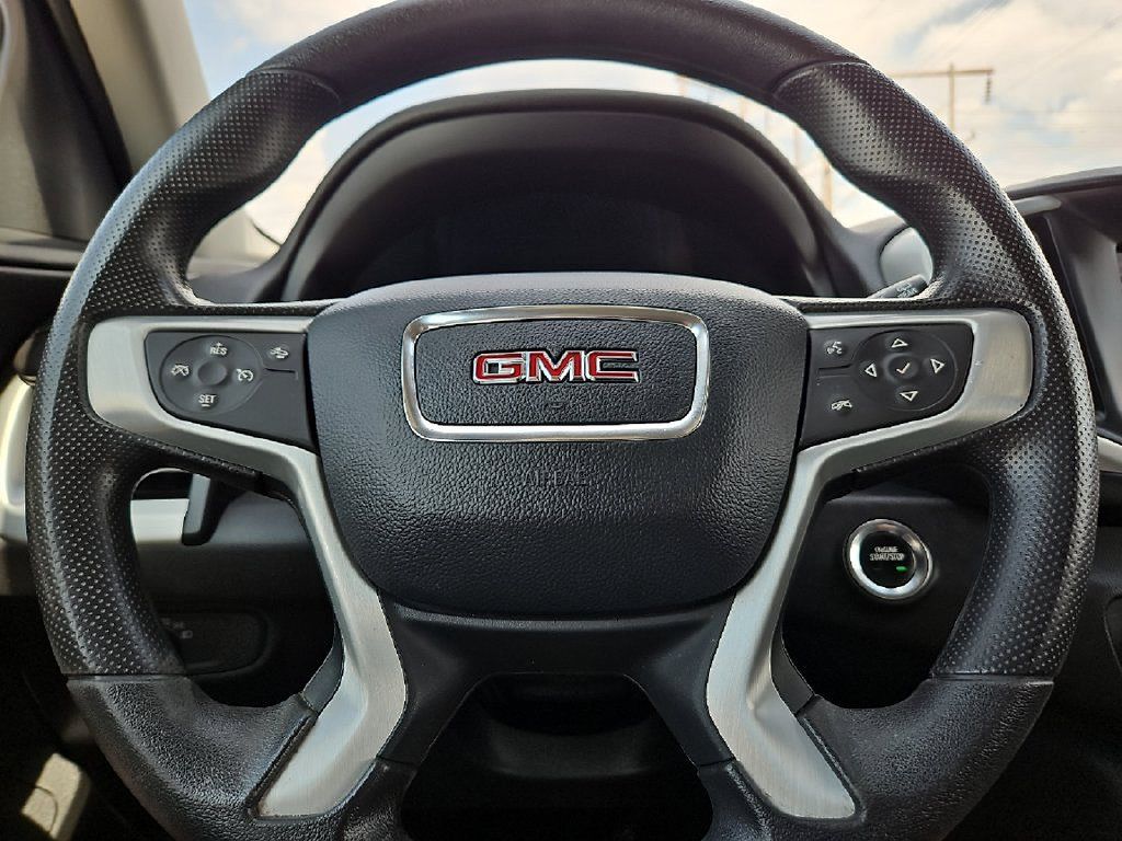 Used 2023 GMC Terrain SLE w/ Driver Convenience Package FWD image 30