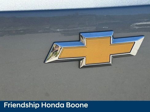 Used 2024 Chevrolet TrailBlazer LT w/ LT Cold Weather Package image 9