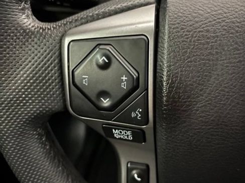Used 2020 Toyota Tacoma SR5 w/ SR5 Appearance Package (SM) RWD image 16