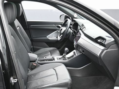 Used 2022 Audi Q3 2.0T Premium Plus w/ Premium Plus Package image 34