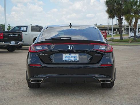 Used 2023 Honda Civic Sport Touring image 5