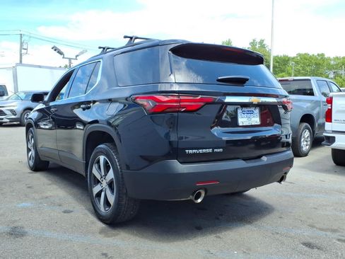 Certified 2023 Chevrolet Traverse LT w/ LT Premium Package AWD/4WD image 4