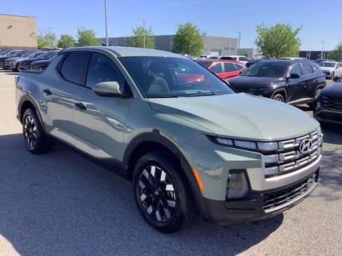 Used 2026 Hyundai Santa Cruz SE AWD/4WD image 4