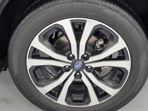 Used 2020 Subaru Forester Limited image 11