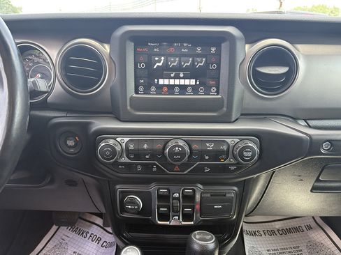 Used 2021 Jeep Wrangler Unlimited Sport AWD/4WD image 37