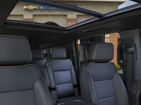 New 2026 Chevrolet Suburban Premier image 24