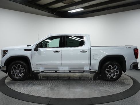 New 2026 GMC Sierra 1500 SLT w/ SLT Premium Plus Package image 4