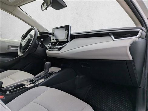 Used 2020 Toyota Corolla LE image 22