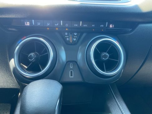 Used 2023 Chevrolet Blazer LT image 30