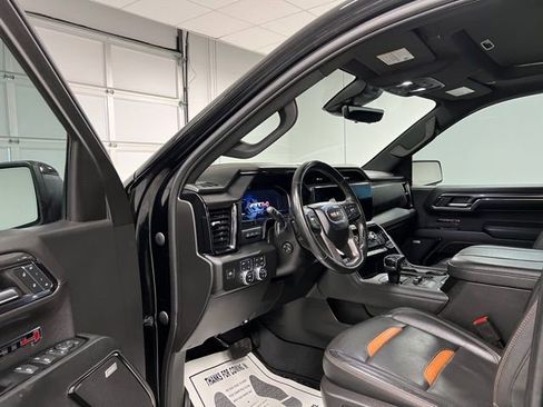 Used 2024 GMC Sierra 1500 AT4 w/ Technology Package image 21