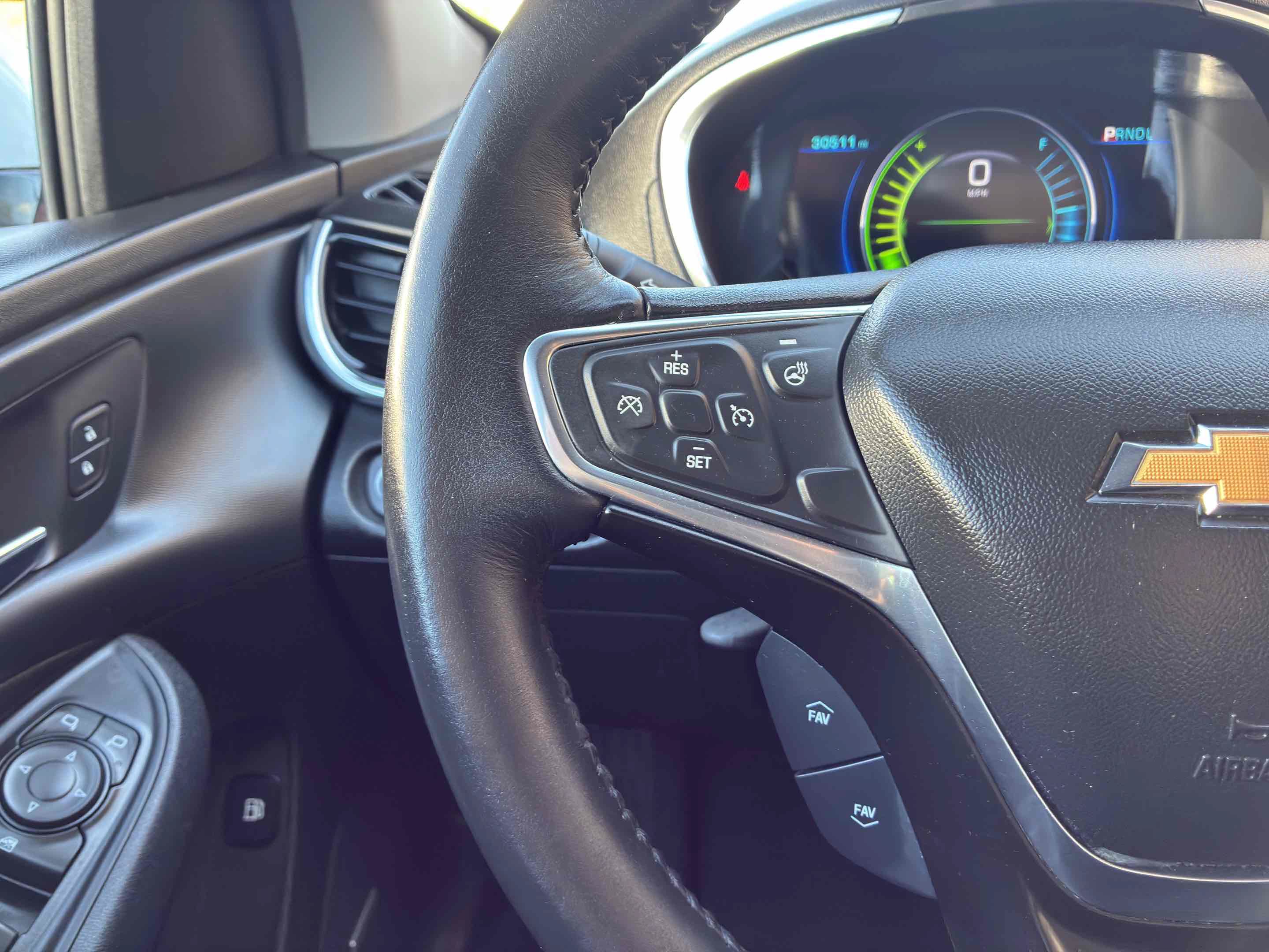 Used 2018 Chevrolet Volt Premier FWD image 20