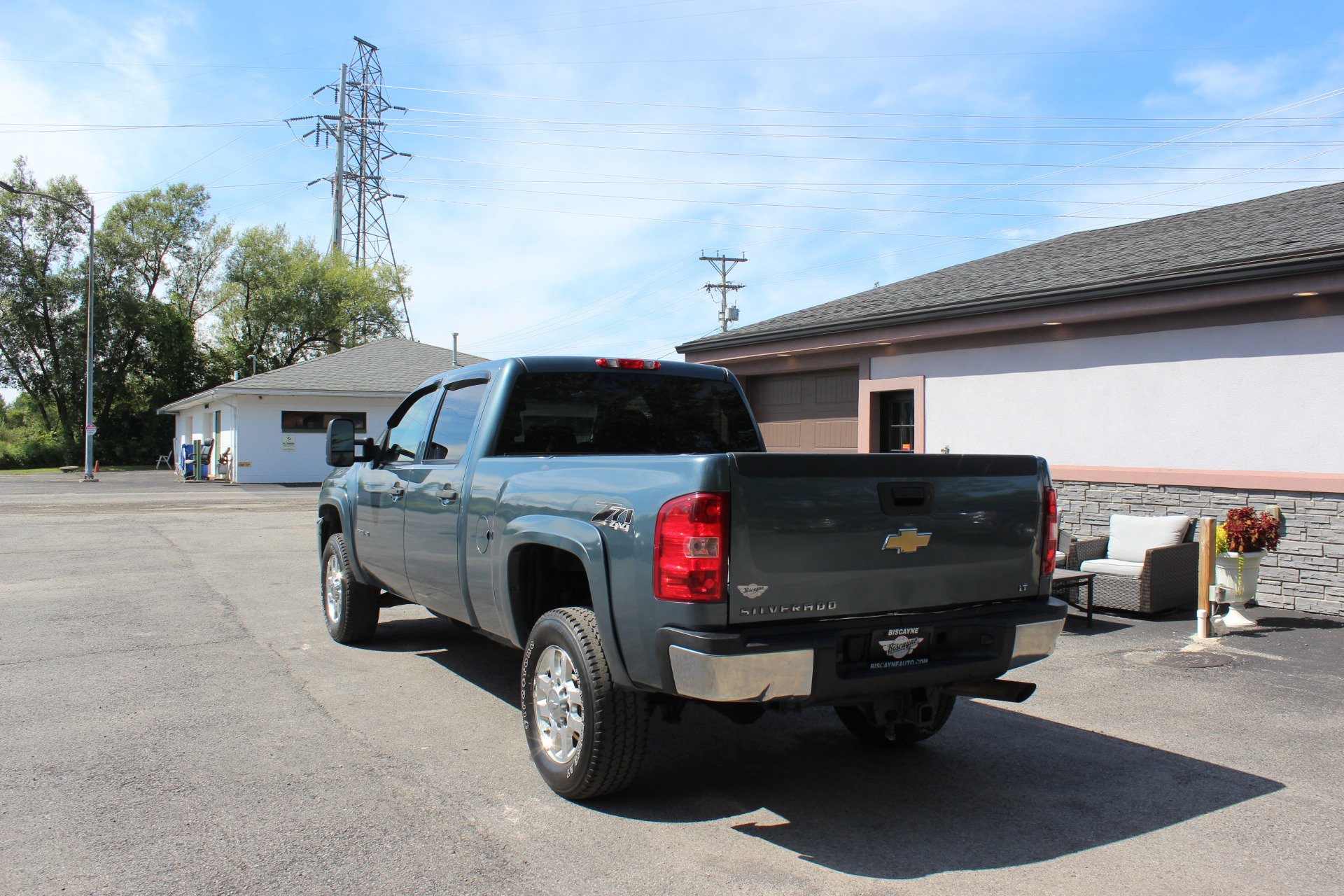 Used 2011 Chevrolet Silverado 2500 LT w/ Interior Plus Package AWD/4WD image 7