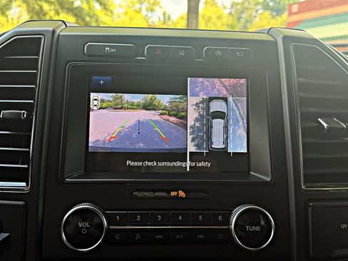 Used 2020 Ford Expedition Max King Ranch RWD image 24