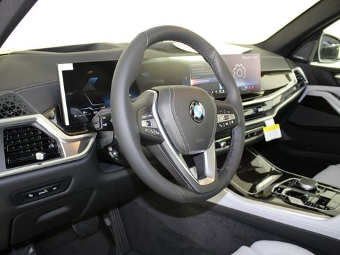 New 2026 BMW X5 sDrive40i w/ Climate Comfort Package image 4