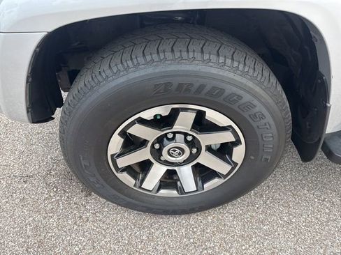 Used 2024 Toyota 4Runner TRD Off-Road Premium image 13