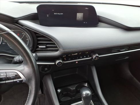 Used 2024 MAZDA MAZDA3 s FWD image 25