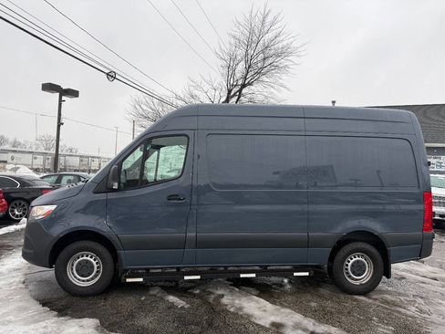 Used 2019 Mercedes-Benz Sprinter 144 image 8