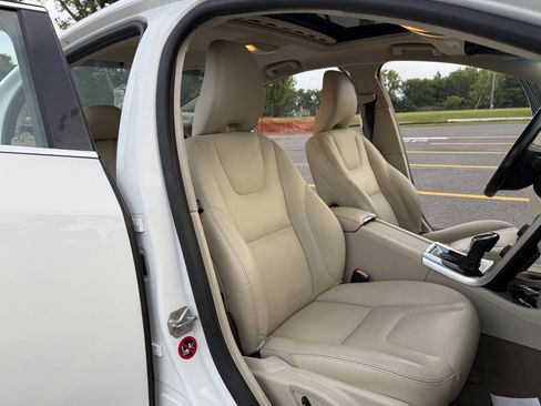 Used 2015 Volvo S60 T5 Premier Plus FWD image 12