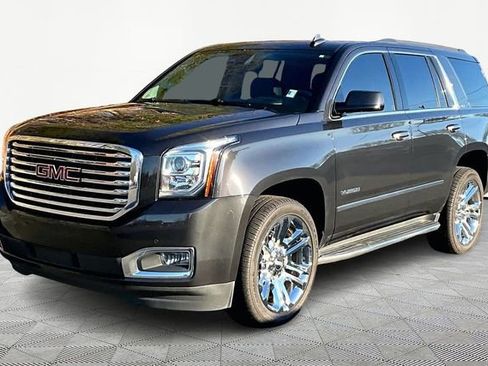 Used 2020 GMC Yukon SLT w/ Premium Edition image 3