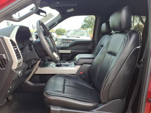 Used 2019 Ford F150 Lariat image 19