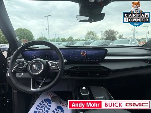 Used 2025 Buick Enclave Avenir AWD/4WD image 18