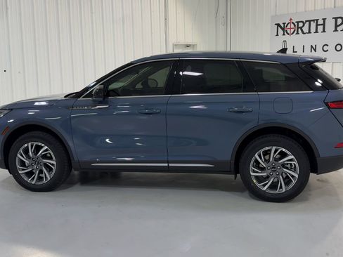 New 2026 Lincoln Corsair Premiere image 7