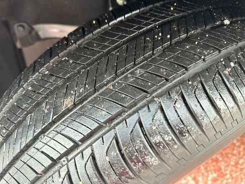 Used 2025 Honda HR-V LX image 25