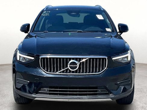 Used 2025 Volvo XC40 B5 Core AWD/4WD image 4