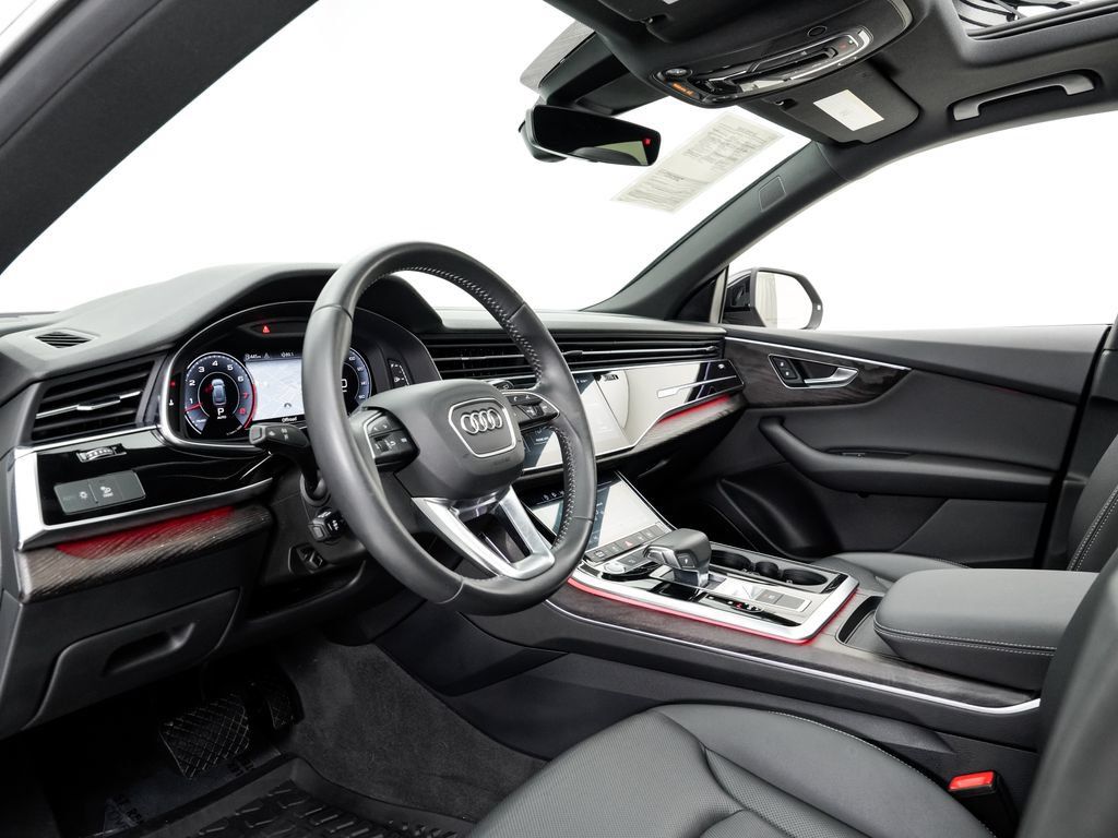 Used 2019 Audi Q8 Premium Plus AWD/4WD image 4