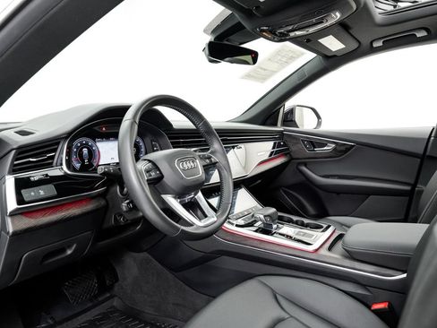 Used 2019 Audi Q8 Premium Plus AWD/4WD image 4