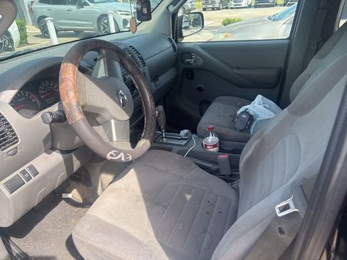 Used 2012 Nissan Frontier S w/ S Preferred Pkg image 3