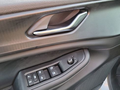 New 2025 Jeep Grand Cherokee 4WD image 16