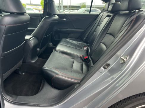 Used 2017 Honda Accord Sport Special Edition image 25