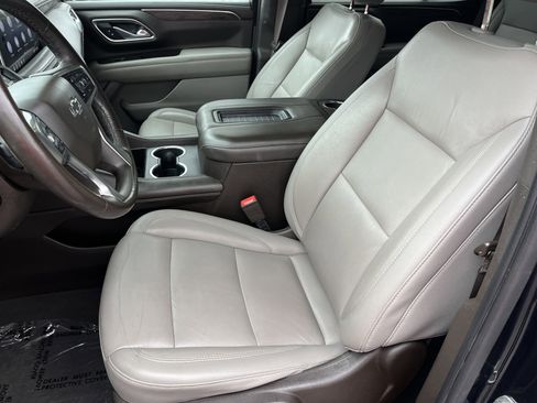 Used 2021 Chevrolet Tahoe Z71 w/ Z71 Off-Road Package image 17