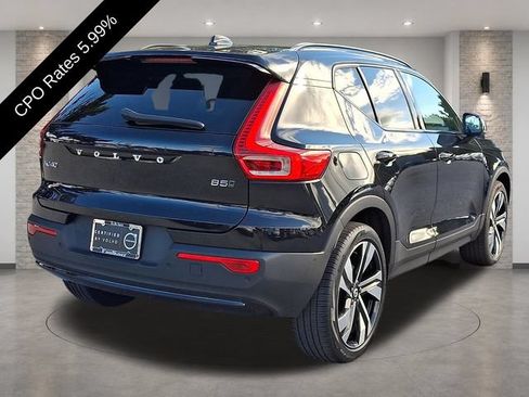 Certified 2024 Volvo XC40 B5 Plus w/ Protection Package Premier AWD/4WD image 7